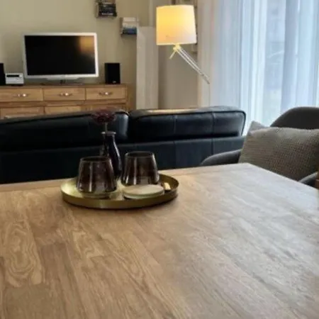 In For 4 Personen דירה *